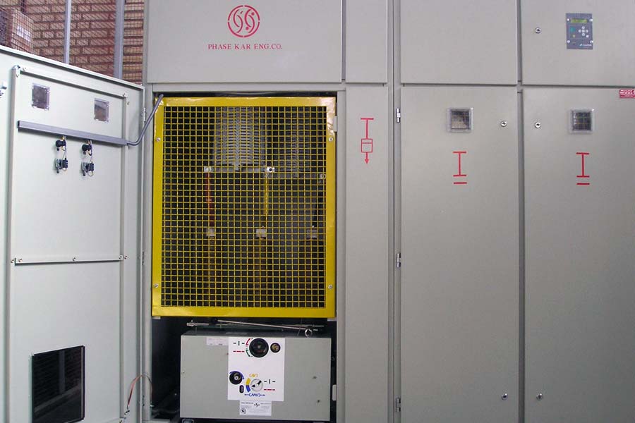 medium-voltage-panel-4